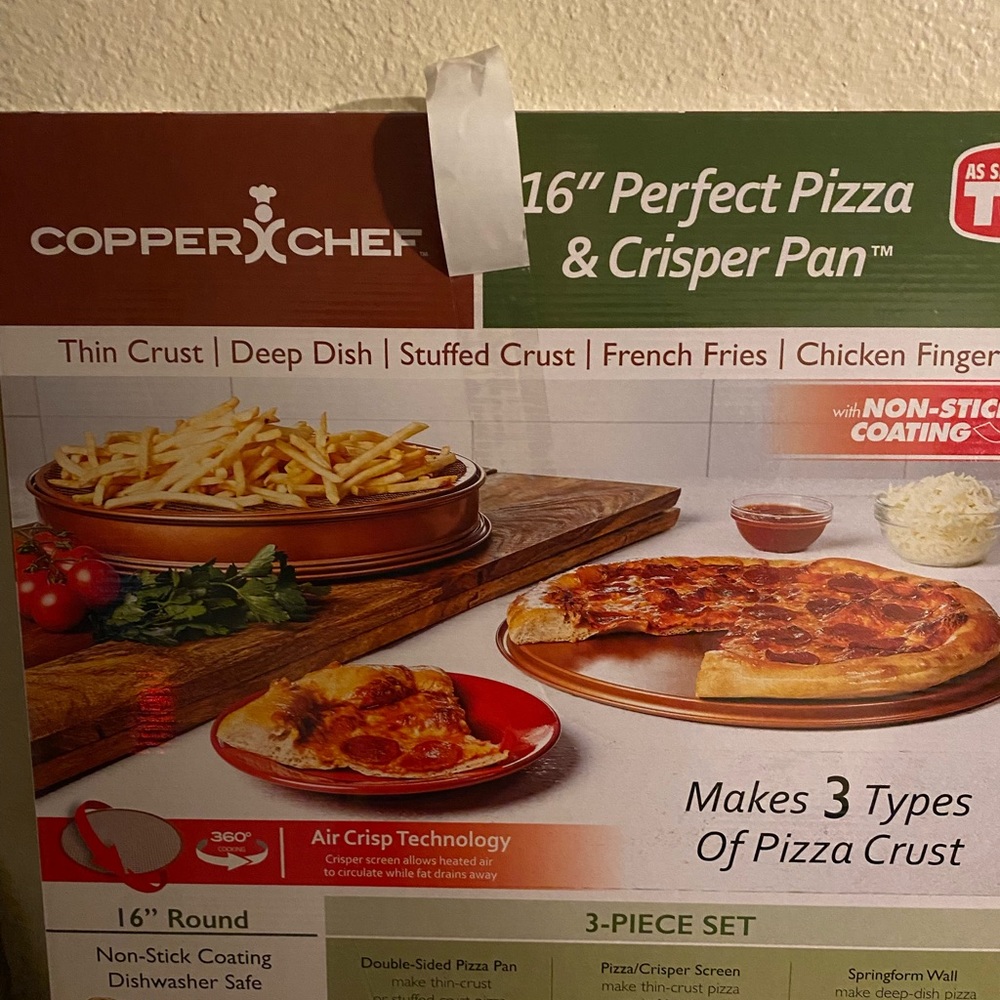 Copper Chef 16 inch perfect pizza & crisper pan